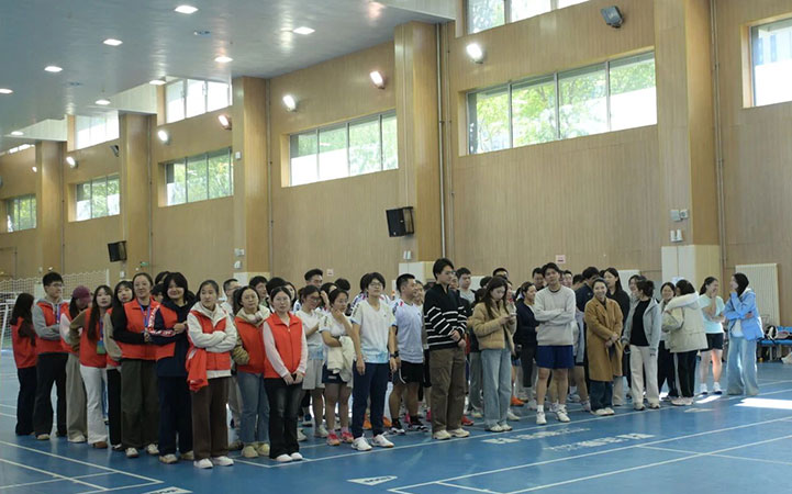 北京口腔医院承办首都医科大学2025年研究生羽毛球比赛