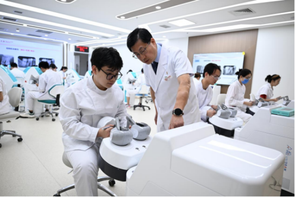 喜报！北京口腔医院荣获2025年北京市高等教育教学成果奖二等奖！